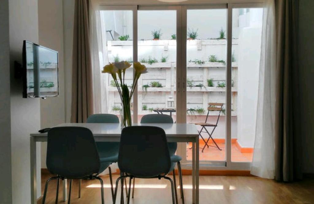 Mitjana Plaza Appartement Málaga Buitenkant foto
