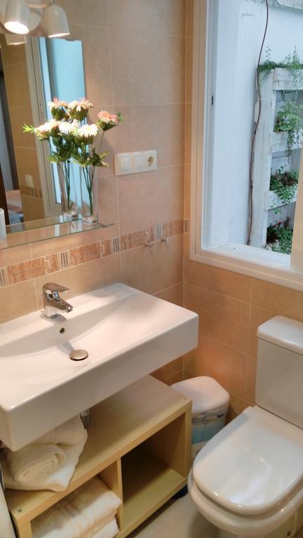 Mitjana Plaza Appartement Málaga Buitenkant foto