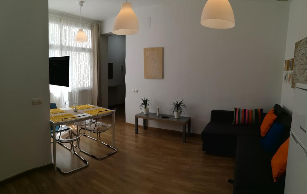 Mitjana Plaza Appartement Málaga Buitenkant foto