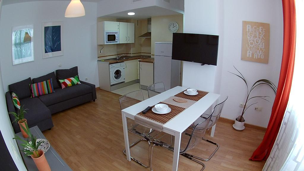 Mitjana Plaza Appartement Málaga Buitenkant foto
