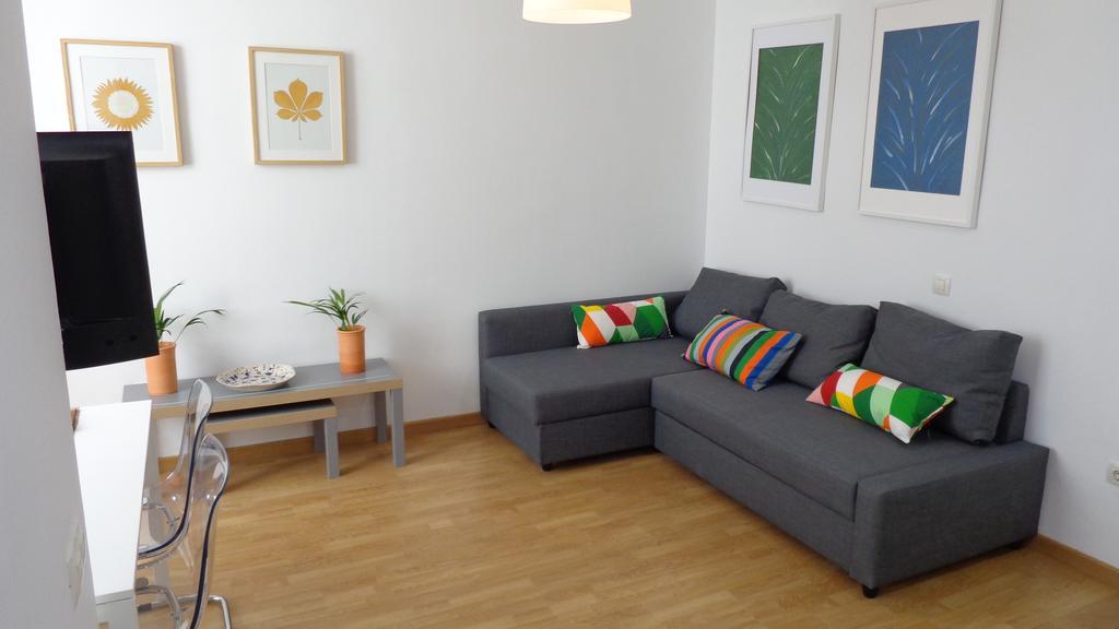 Mitjana Plaza Appartement Málaga Buitenkant foto