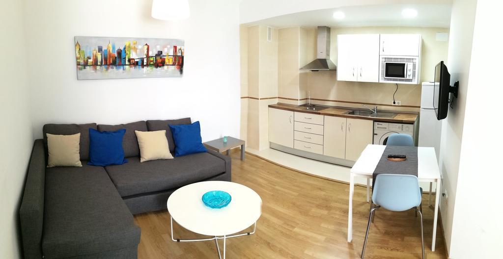 Mitjana Plaza Appartement Málaga Buitenkant foto