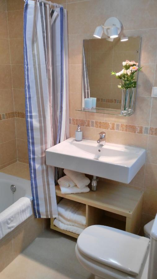 Mitjana Plaza Appartement Málaga Buitenkant foto