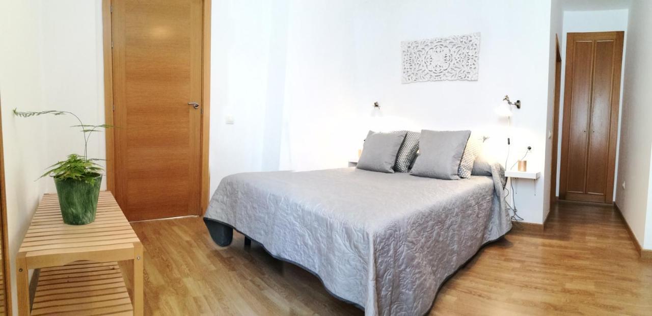 Mitjana Plaza Appartement Málaga Buitenkant foto